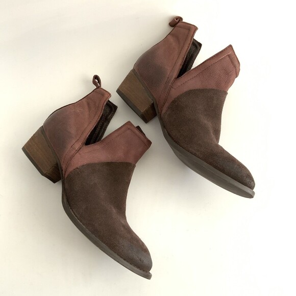 Journee Signature Dempsy Distressed Leather Bootie Burgundy Brown 8.5 - Picture 5 of 13